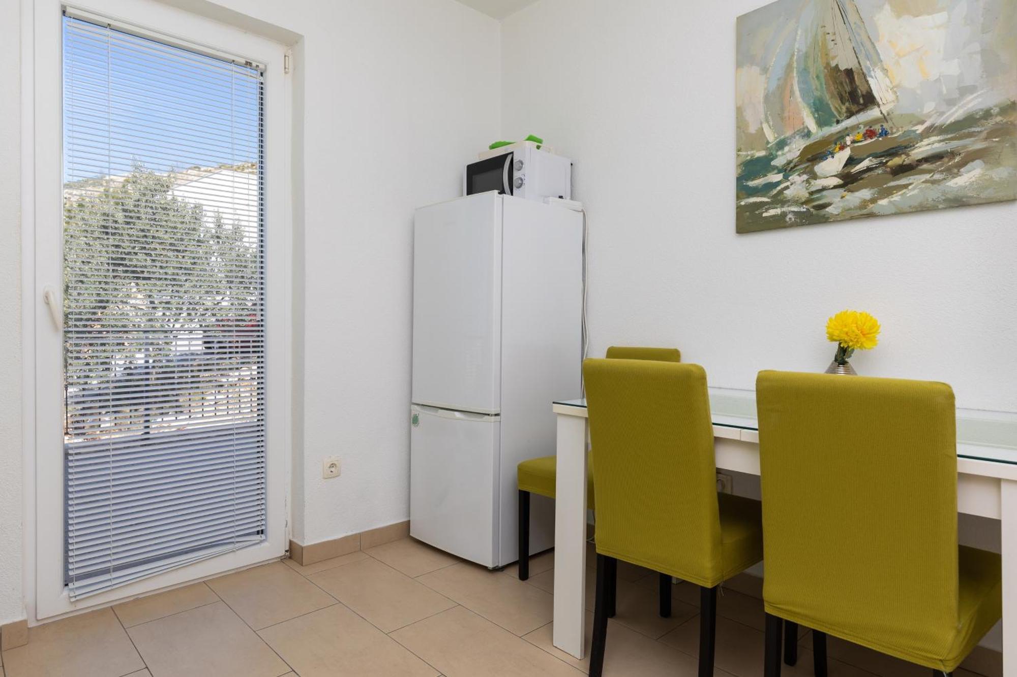 Apartments With A Parking Space Dugi Rat, Omis - 19516 Room photo